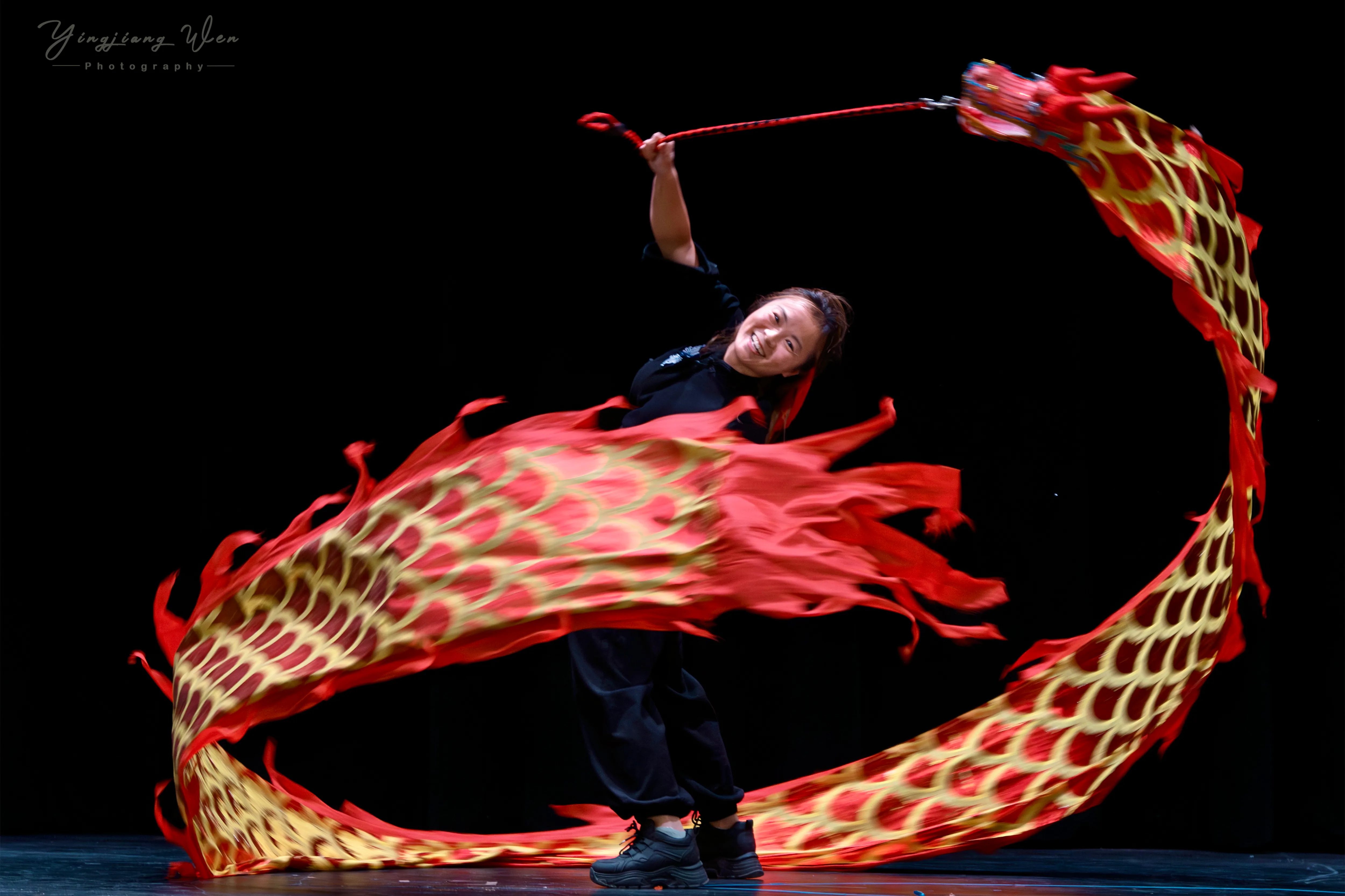 Dynamic Dragon Dance